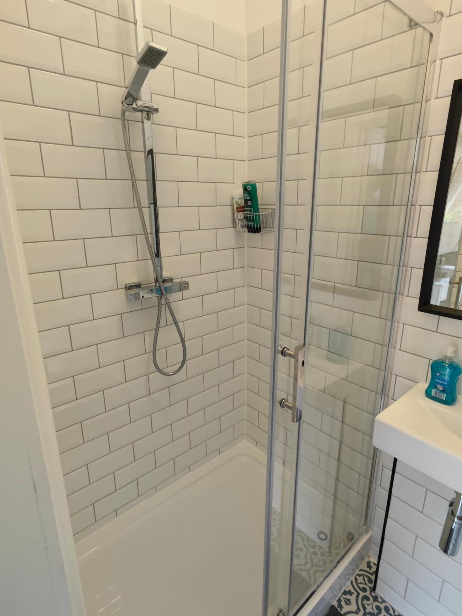 2 Bedroom 2 Bathroom Apartment In Old St - Shoreditch - Zone 1 런던 외부 사진